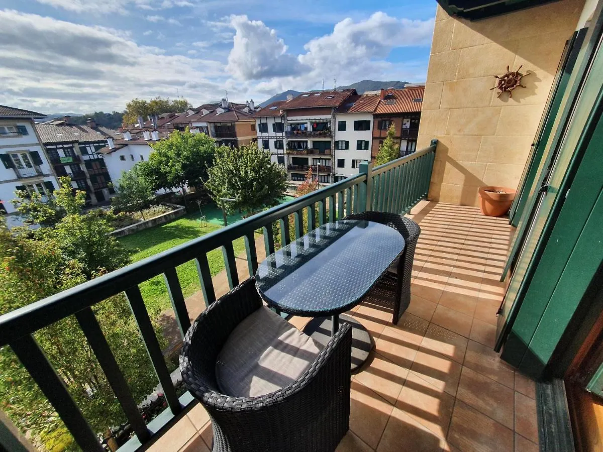 Luminoso Piso Con Terraza Y Aparcamiento Ess01636 Apartment Hondarribia Spain